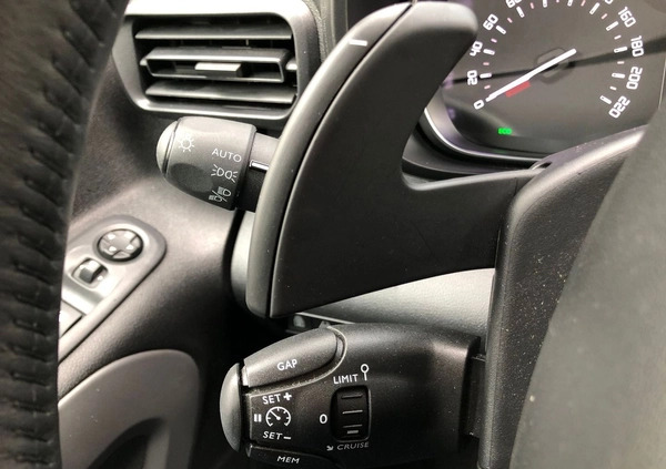Toyota Proace City Verso cena 134900 przebieg: 16316, rok produkcji 2022 z Opoczno małe 596